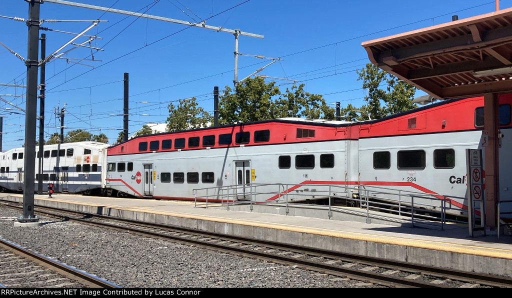 Caltrain 116